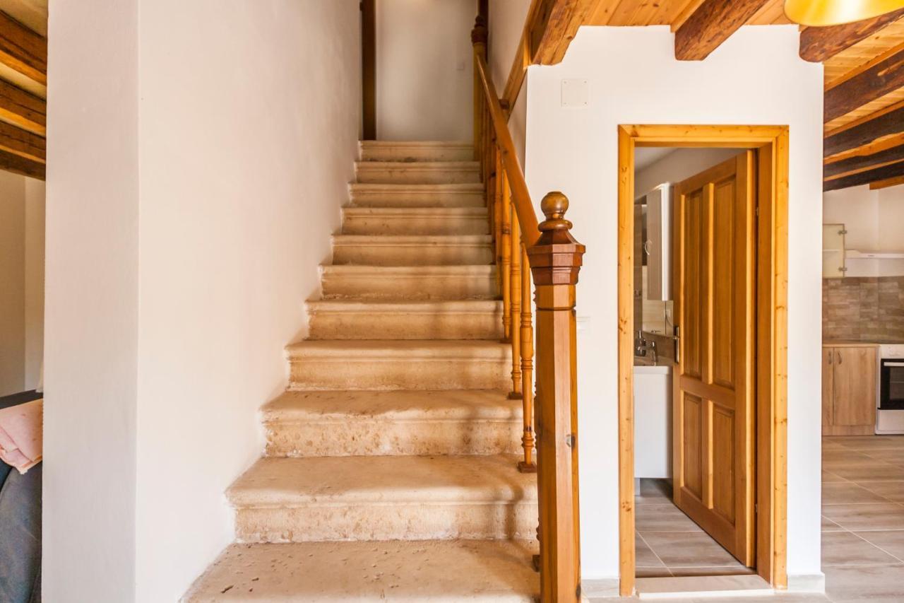 House Krizanic In Marcana, Istria, With 2 Apartments, Total 9 Guests Exterior foto