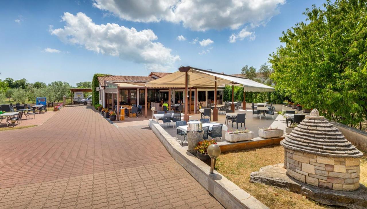 House Krizanic In Marcana, Istria, With 2 Apartments, Total 9 Guests Exterior foto